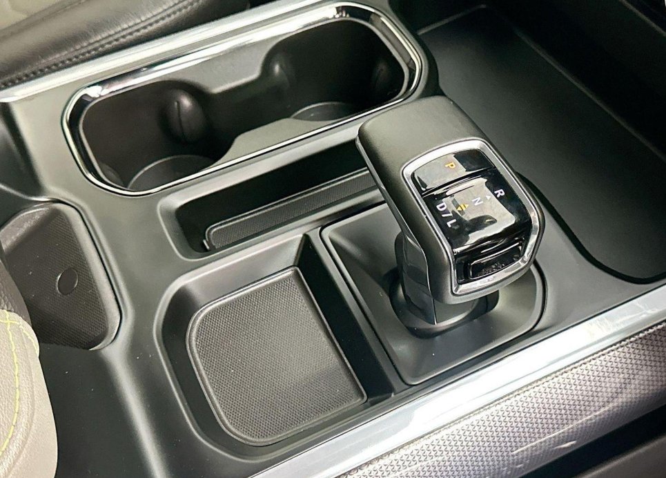Automatic transmission shifter and console of an American pickup